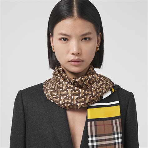 schirm burberry sisley|Burberry silk scarf.